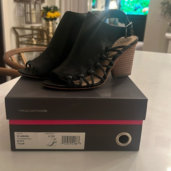 Vince Camuto.com 6.5M - Picture 1 of 3